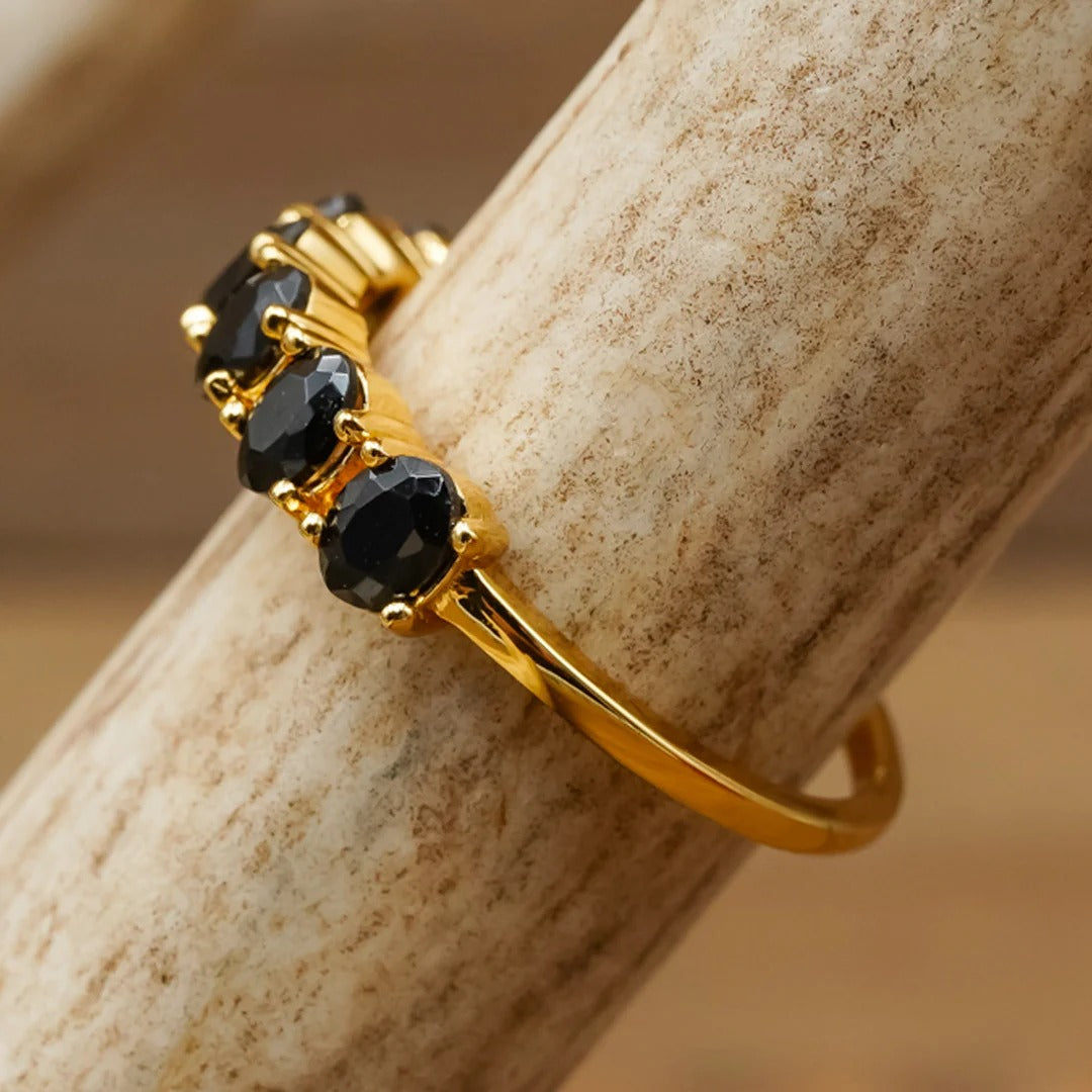 Moderne ringen met edelsteen, ideaal voor speciale gelegenheden