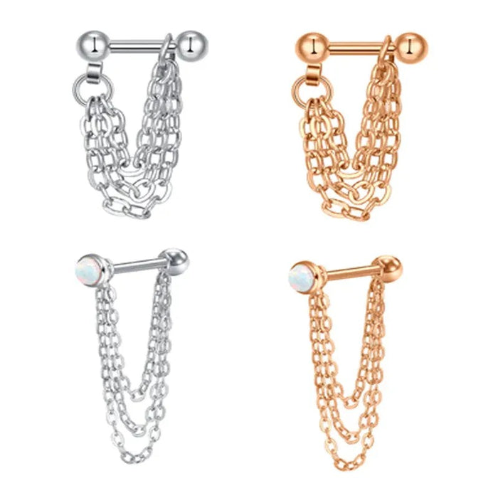 Glinsterende gouden kettingen die tussen de studs hangen, deze helix piercing sieraden roepen de elegantie op van vloeiende gouden draden
