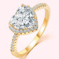 Fijn vervaardigd toont de ring een met zirconia bezet hart, dat de schittering van gekoesterde emoties weerspiegelt