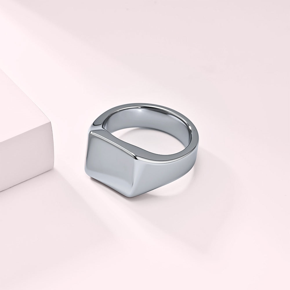 Zilveren ring met steen heren, gecombineerd met wolfraam